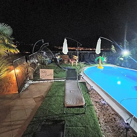 Beautiful Unique Emily Hotel 3*